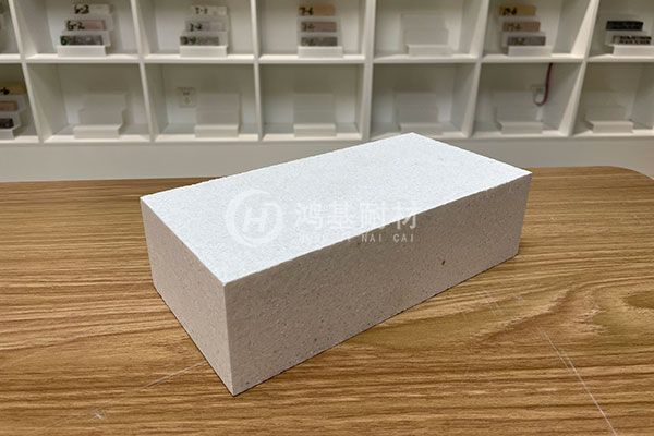 剛玉莫來石磚